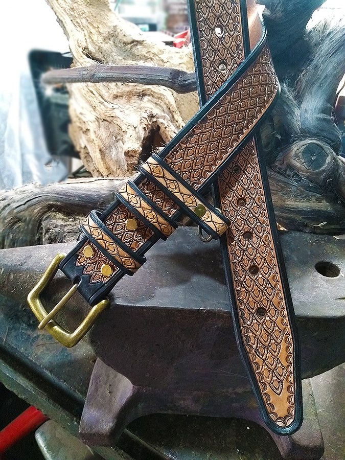 Hand Tooled Leather Belt : 96 - 107 cm. (38-42")